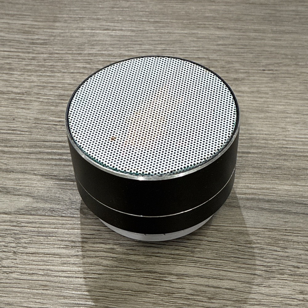 MINI BLUETOOTH RECHARGEABLE WIRELESS SPEAKER AUX TF FM A10 BLACK